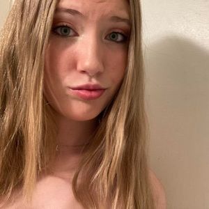 Meet your Posher, Larae